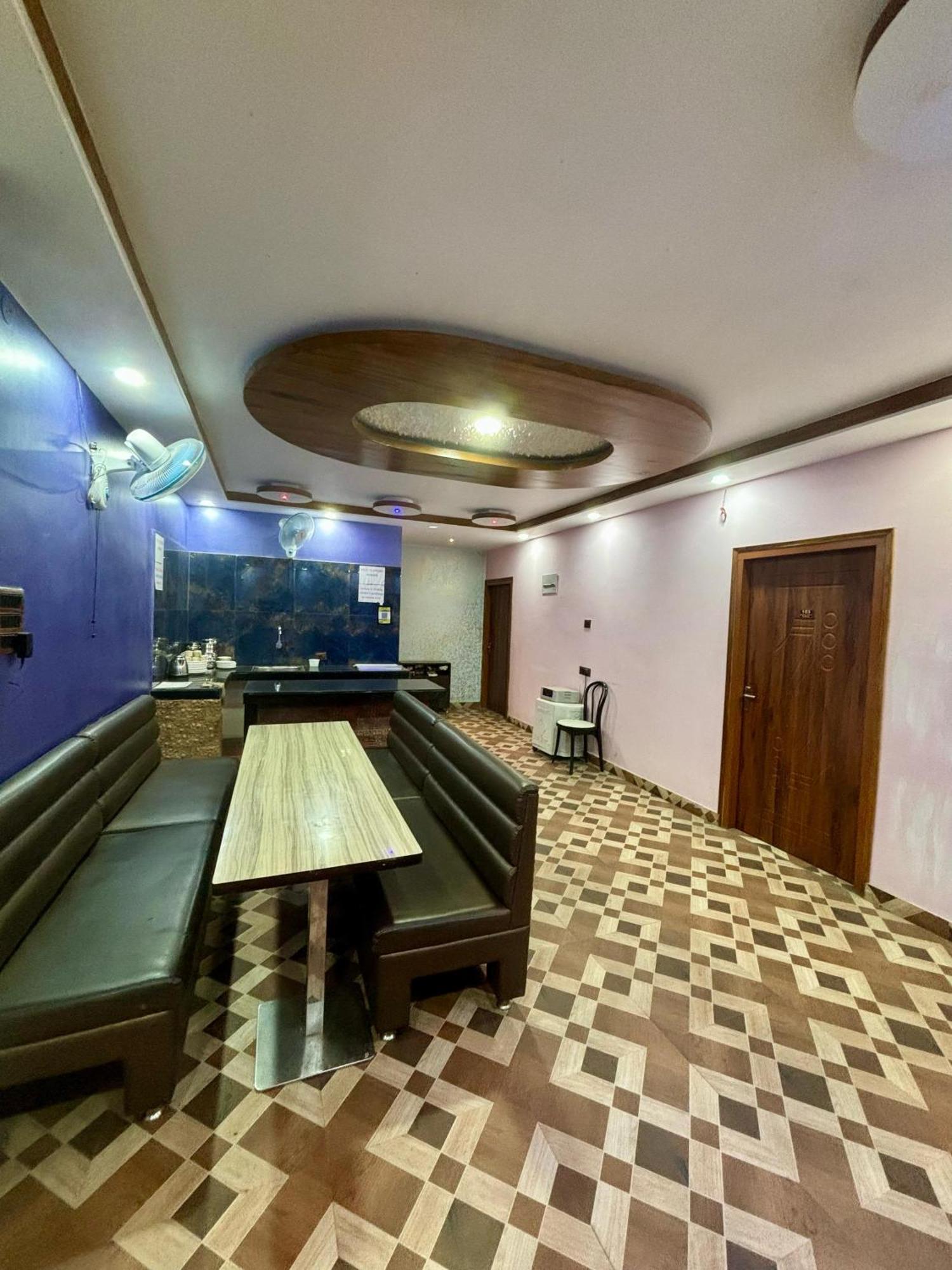 Krishna Shree Guest House Guwahati Buitenkant foto